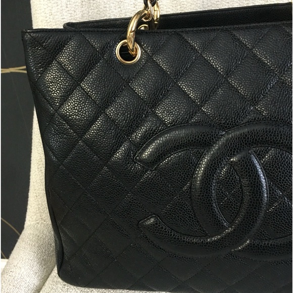CHANEL Caviar Quilted Grand Shopping Tote GST bag - Picture 4 of 15